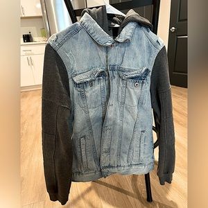 Buckle Hooded Distressed Denim Jacket Size M